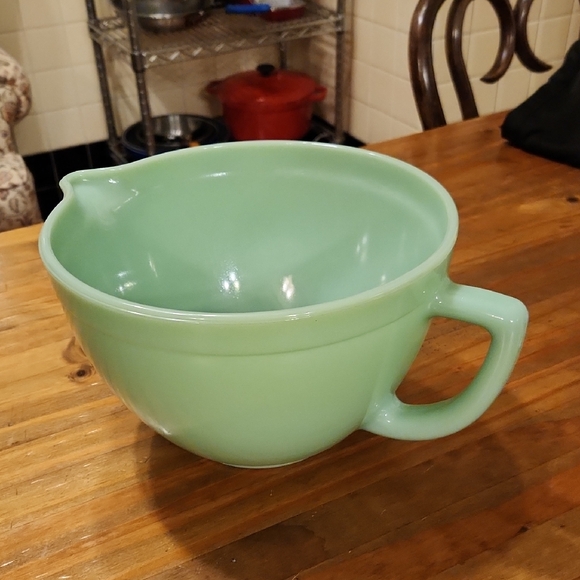 Anchor Hocking Other - Anchor Hocking "Fire King 2000" 2.5 Quart Mixing Bowl